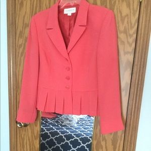 EUC Liz Claiborne suit 14P